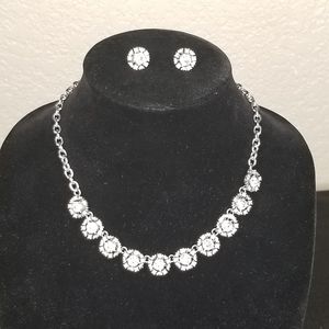 Gorgeous Rhinestone Necklace & Earring Set